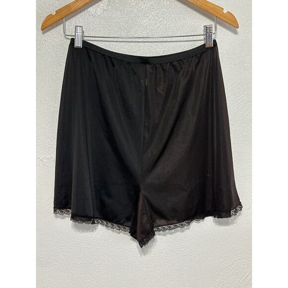 VTG 60s Vanity Fair Satin Pleated Ruffle Trendy Shorts Loungewear M Fall Winter - Picture 5 of 14